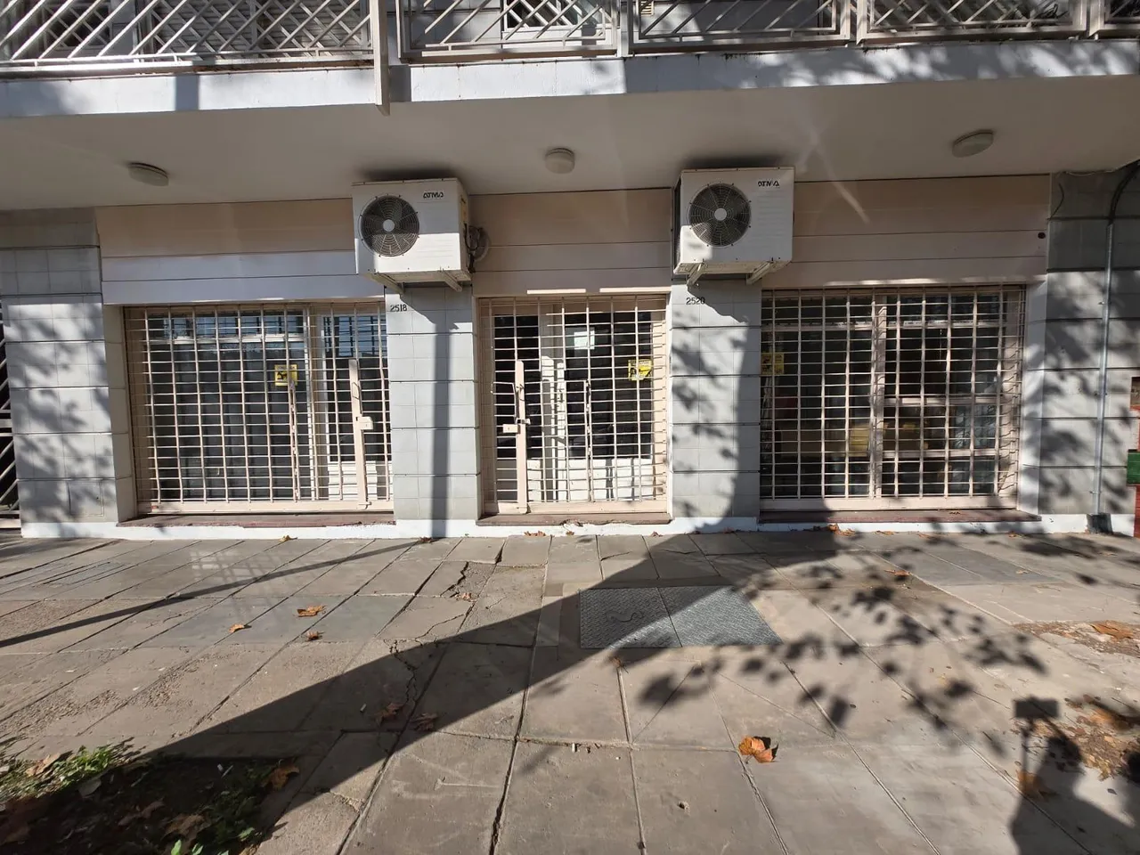 Local Comercial en Avenida Iriarte al 2500