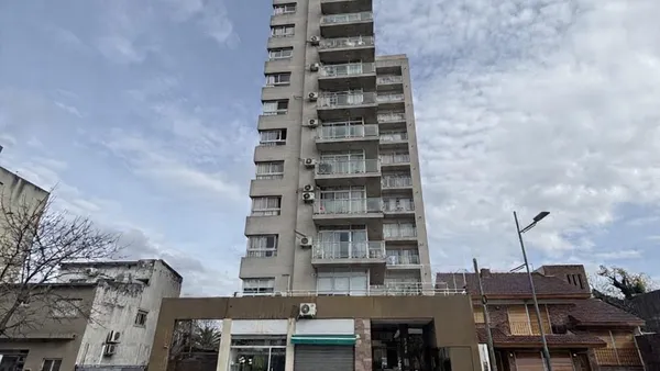 Departamento en Sarmiento al 1200