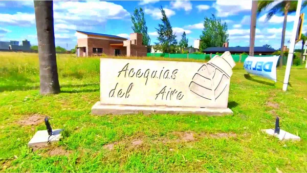 Terreno en Avenida acequias del Aire.