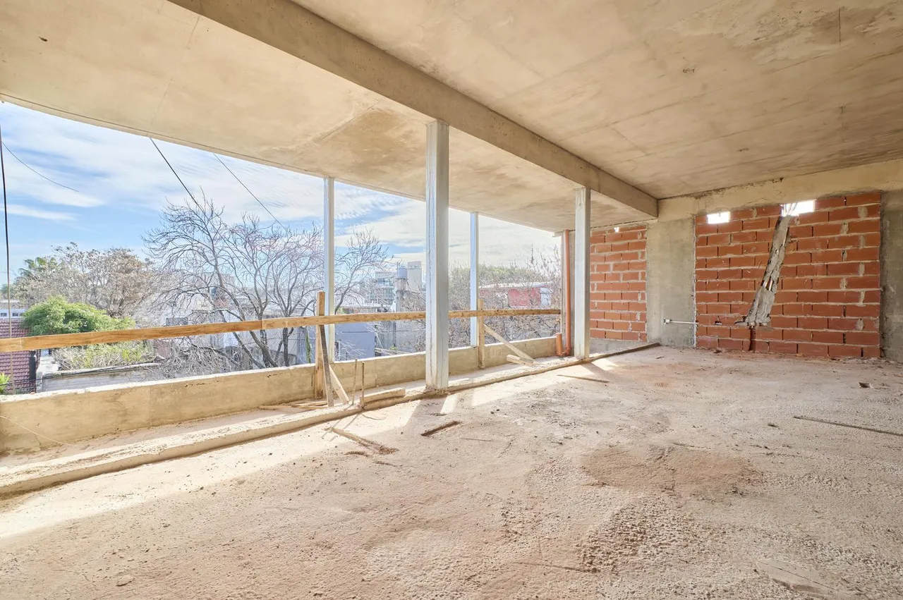 Departamento en ruiz huidobro al 3300