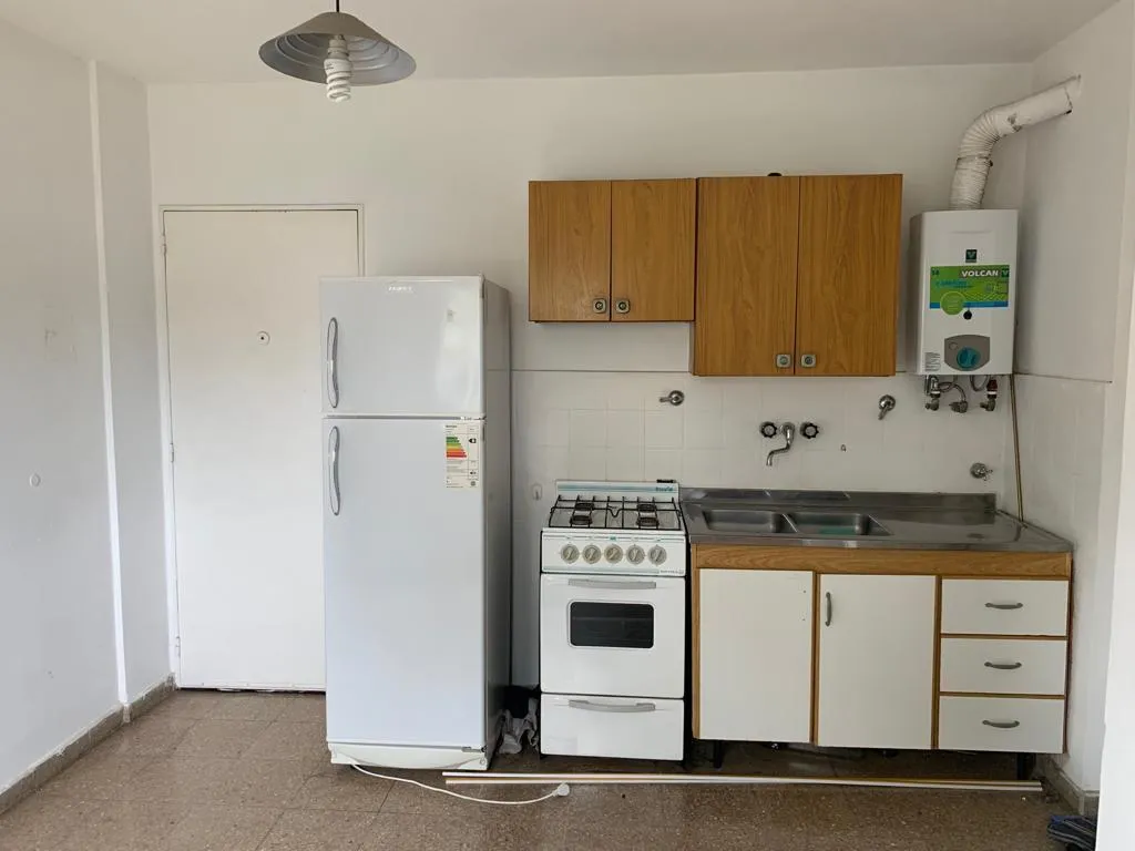 Departamento en 3 de febrero al 2300