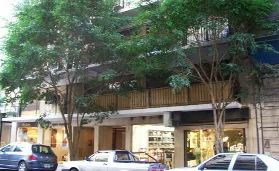 Departamento en Arenales al 1300