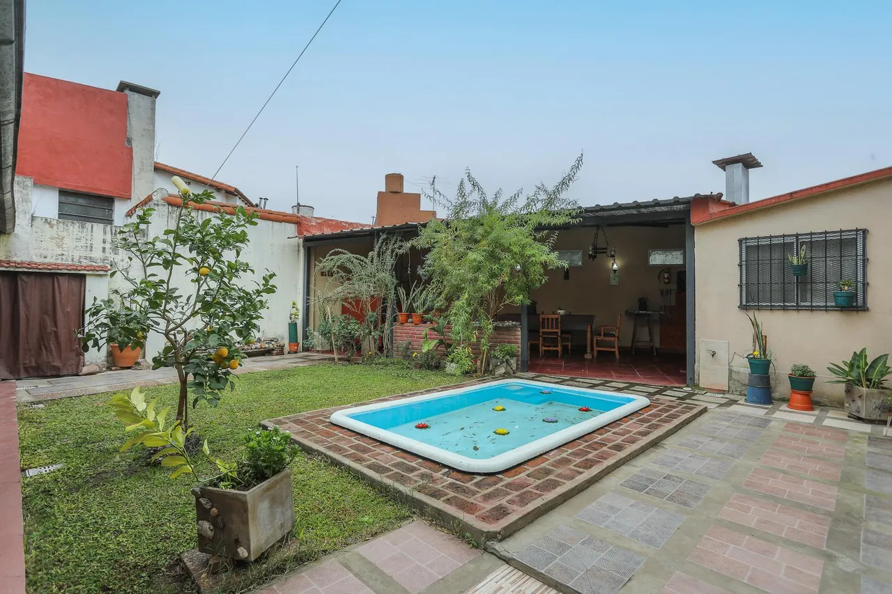 Casa en Gral Hornos al 2200