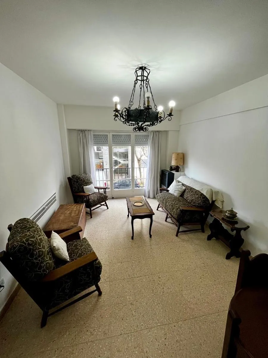Departamento en Av. Independencia al 1600