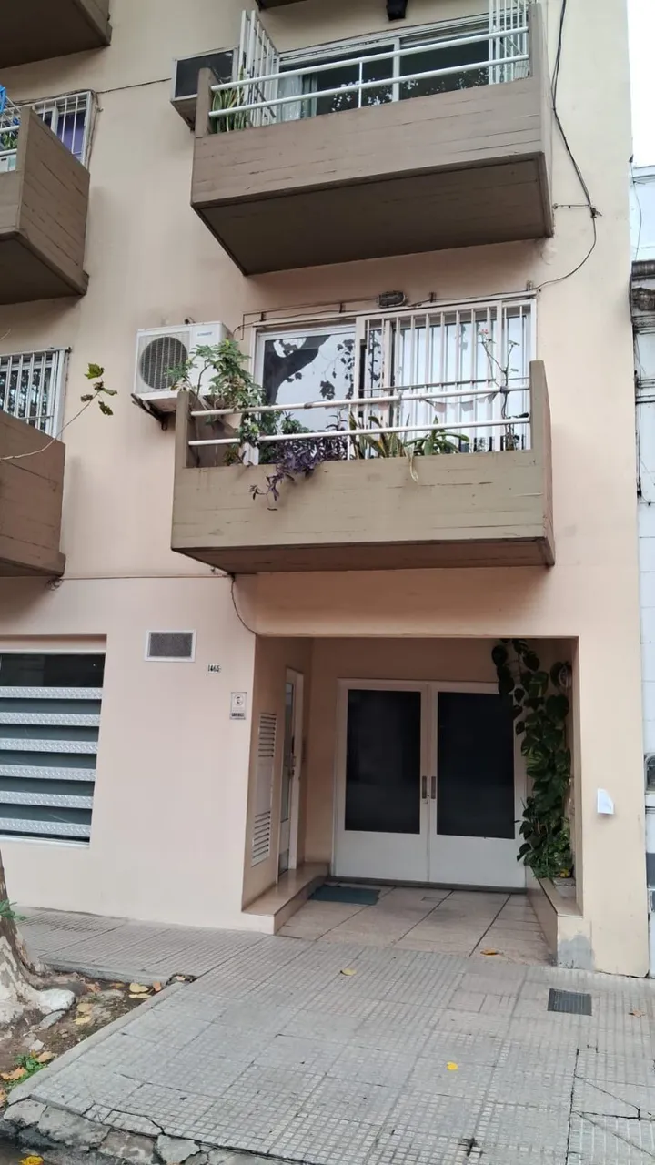 Departamento en Acuña de Figueroa al 1400