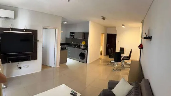 Departamento en Pujol al 1000