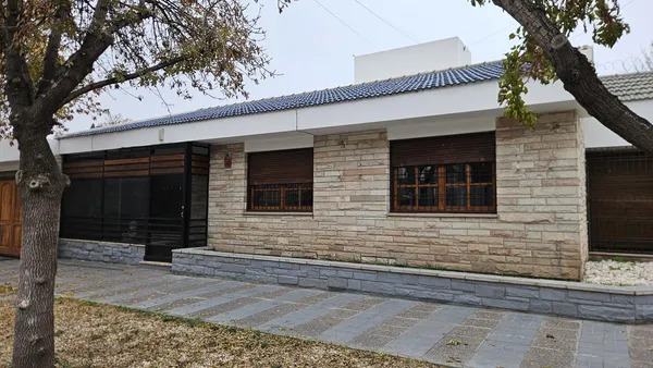 Casa en Saavedra y san martin