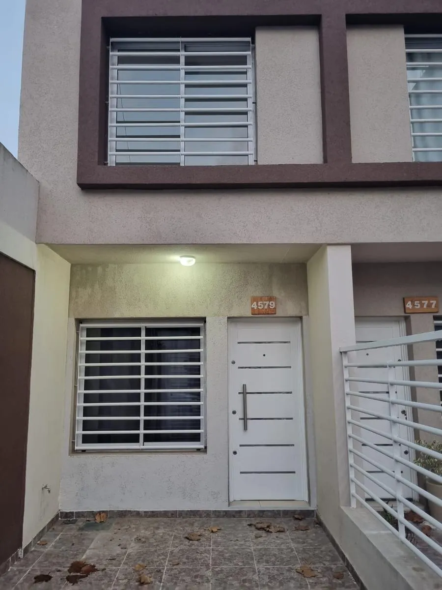 Casa en Calle 8 al 4500