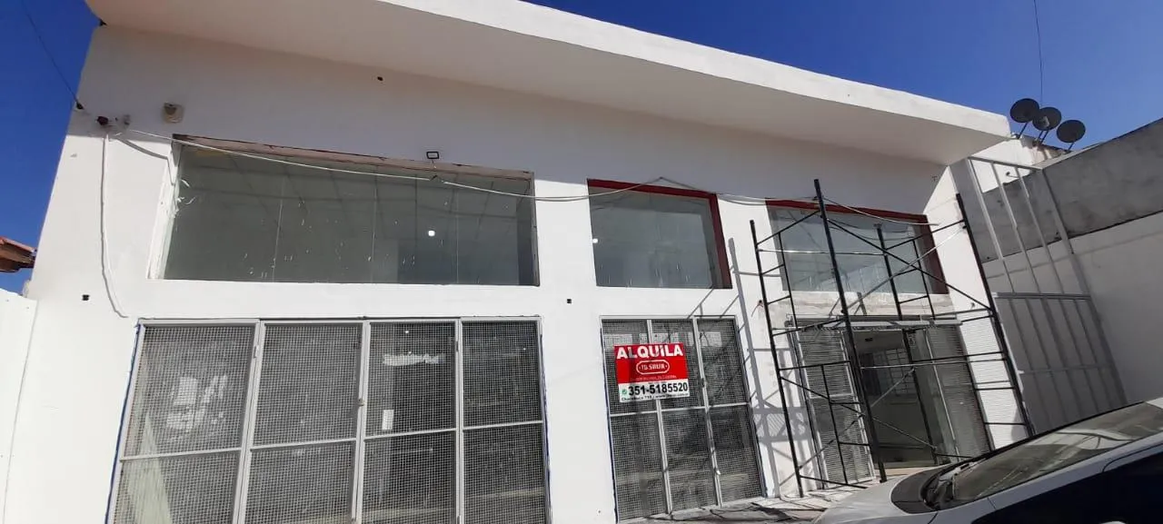 Local Comercial en Av. Donato Alvarez al 9000