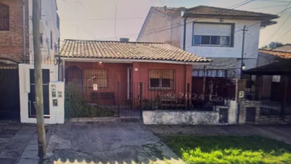 Casa en Cuyo al 1000