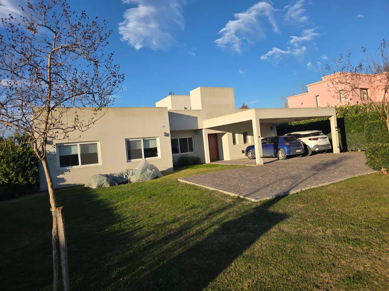 Casa en Chacras de La Reserva 79