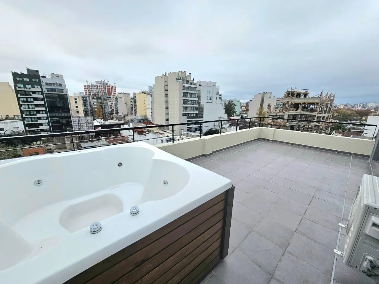 Departamento en Castillo al 1600