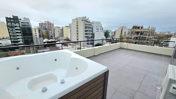 Departamento en Castillo al 1600