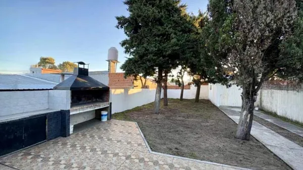 Casa en CALLE 15, ENTRE 45 Y 44