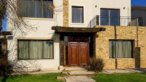 Casa en Barrio Los Solares de Rodeo del Medio, en Mendoza.