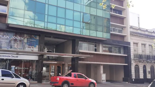 Oficina en 12 e/ 47 y 48 n 779 Piso 4 Oficina G