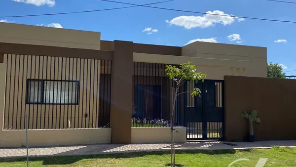 Casa en 9 de julio al 200