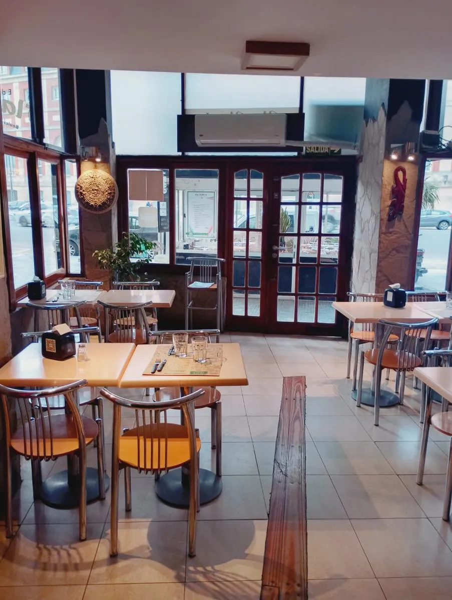 Local Comercial en Venta fondo de local gastronómico con años de trayectoria - Frente al Casino Central