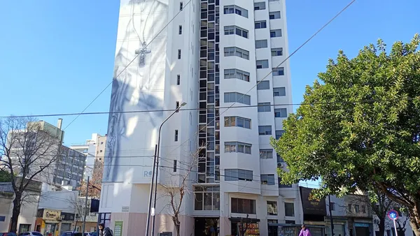 Departamento en Diagonal 74 esquina 54 numero 1908 8°C