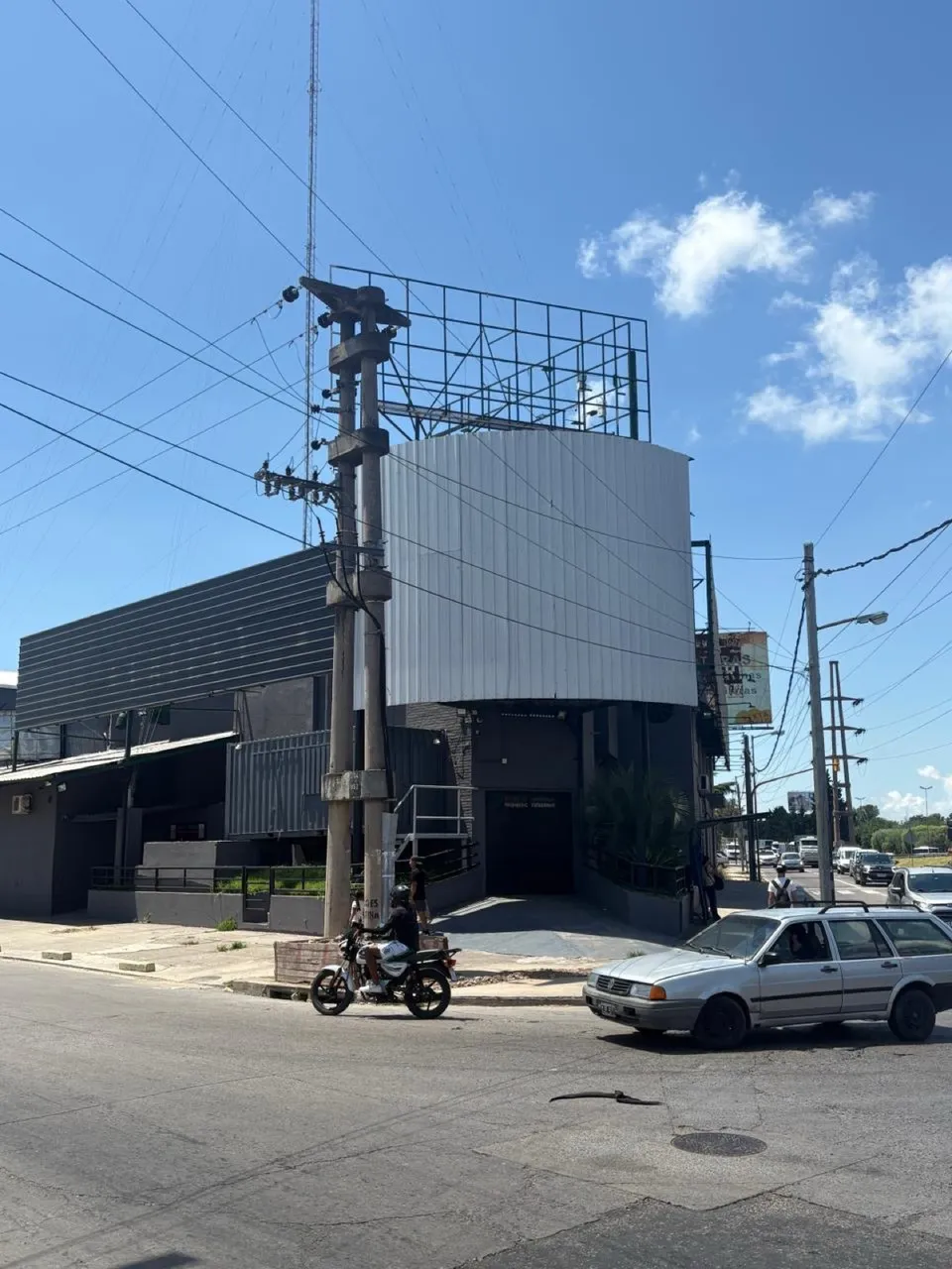 Local Comercial en Av. Gral. Manuel Belgrano al 1900 y Colectora Este Panamericana - Don Torcuato