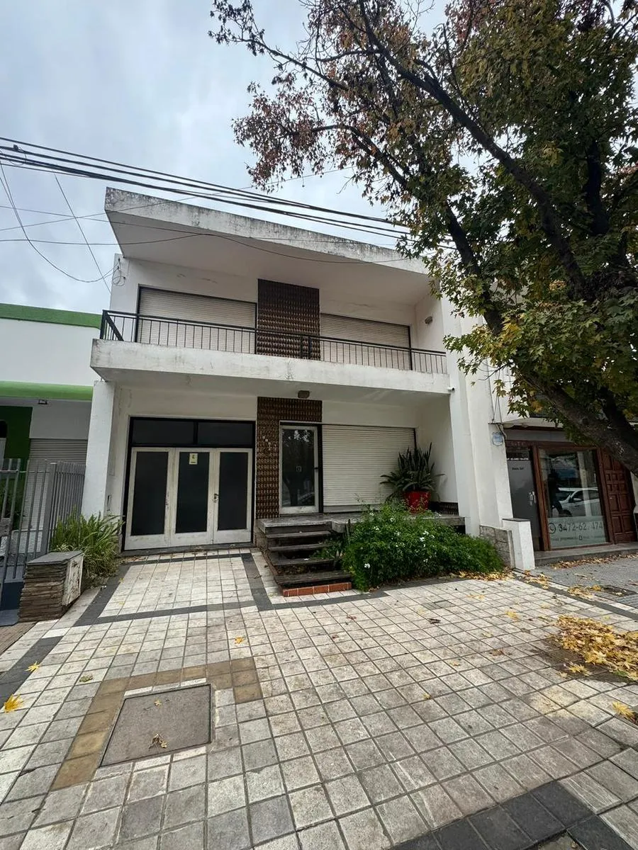 Casa en Alem al 500
