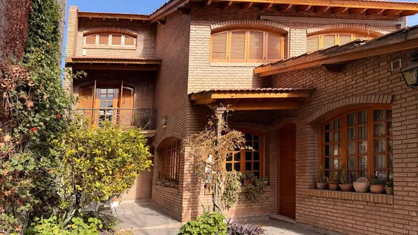 Casa en Pedro J Godoy al 900