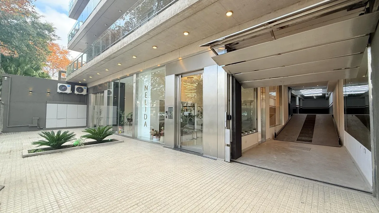 Cochera en Avenida Pellegrini al 3800
