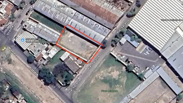 Terreno en sacanta al 2200