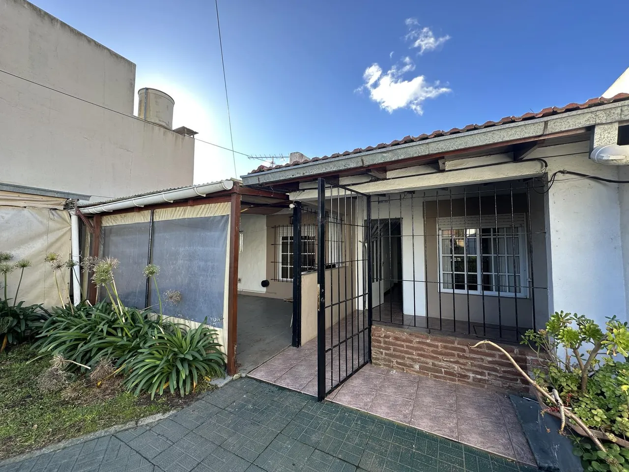 Casa en Caseros al 5300