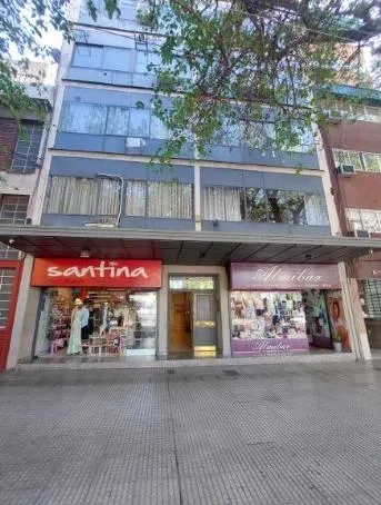 Oficina en Colon 185 Piso 8 Departamento 1.Ciudad