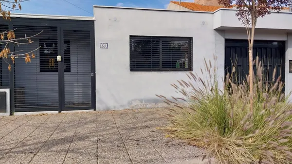 Casa en Lafinur al 300