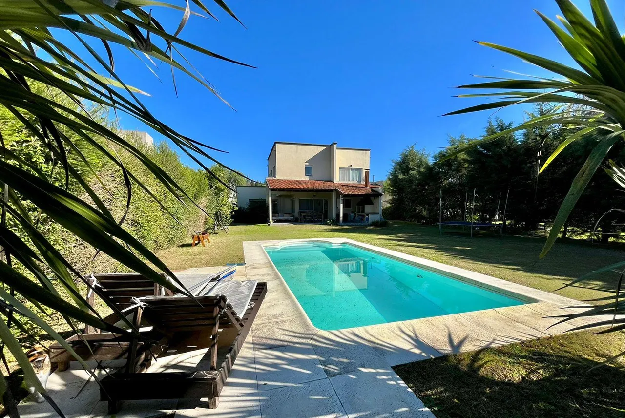 Casa en Venta Casa 6 amb. APTA CREDITO Barrio Santa Teresa Villanueva Tigre