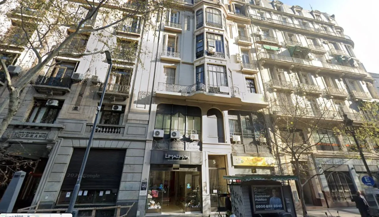 Local Comercial en Av. de Mayo al 500