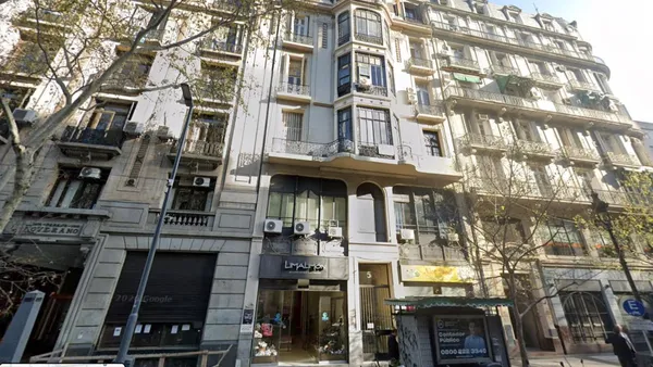 Local Comercial en Av. de Mayo al 500
