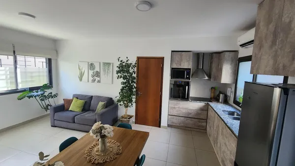 Departamento en Adolfo Calle al 600