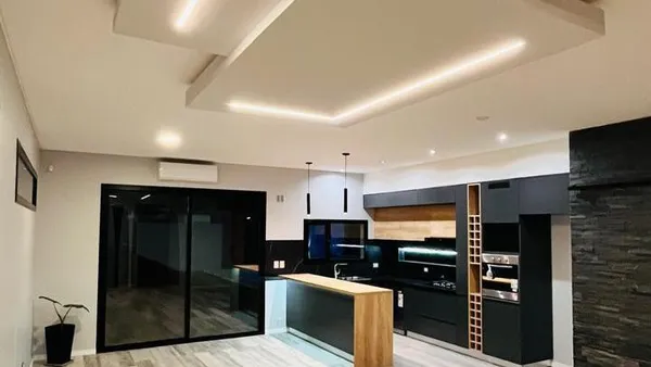 Casa en Grecia al 300, Rincon del Rio