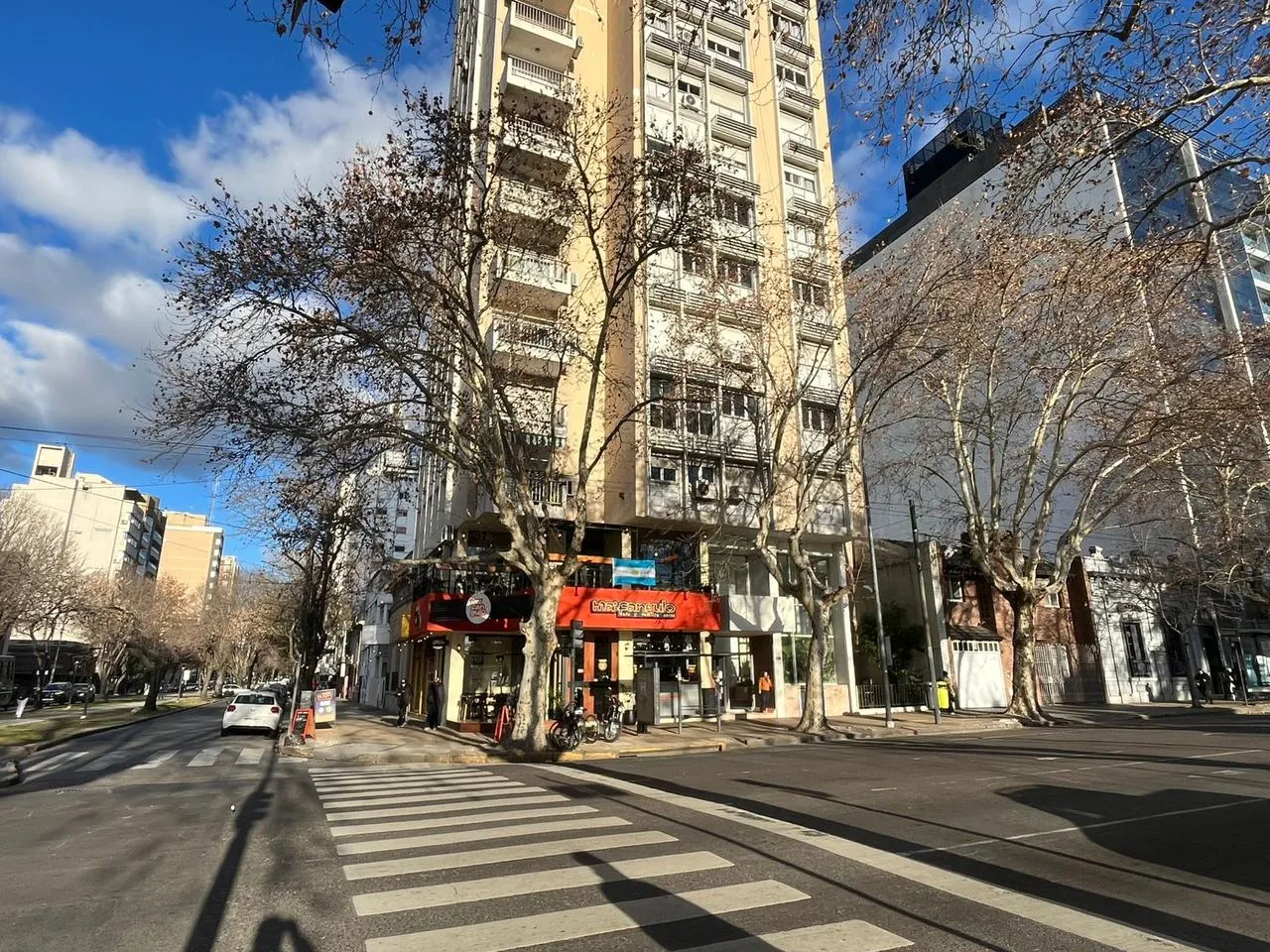 Departamento en 54 esq 13 al 900 Piso 8 Departamento A