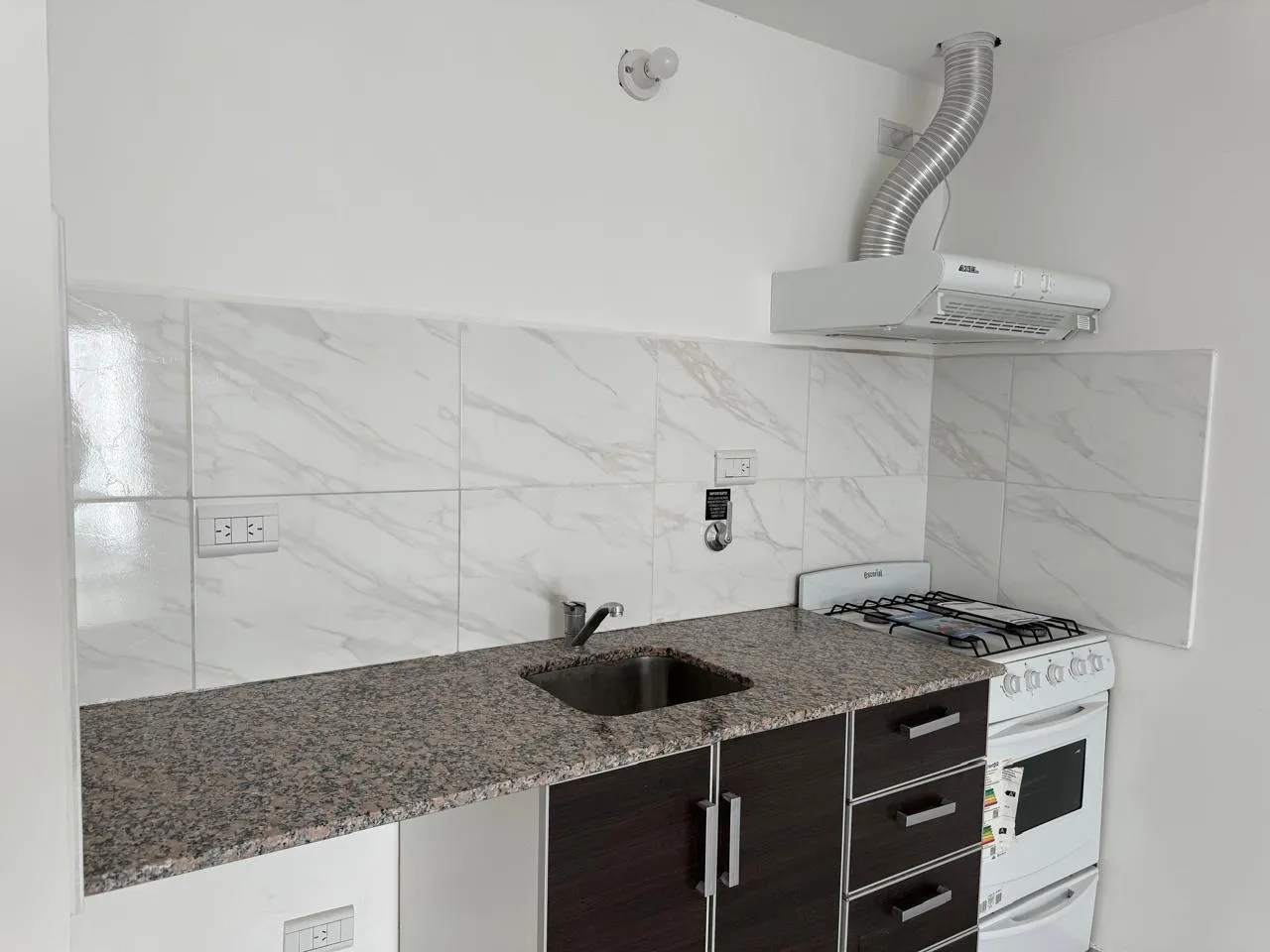 Departamento en Correntoso al 500