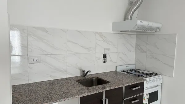 Departamento en Correntoso al 500