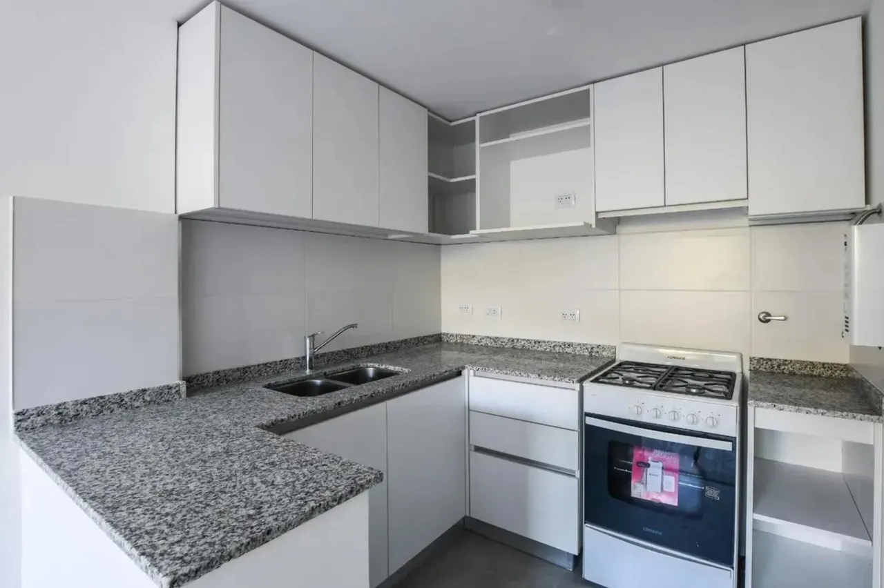 Departamento en AV. PELLEGRINI al 2600