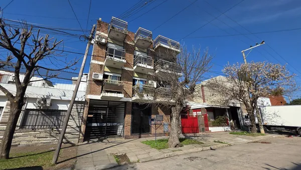 Departamento en Alberdi al 400