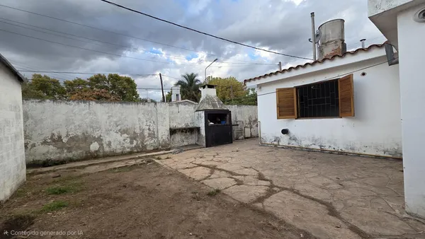 Casa en Alberdi al 500