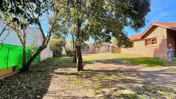 Casa en Pelegrini al 100