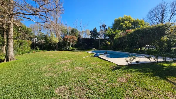 Casa en Elflein al 2600