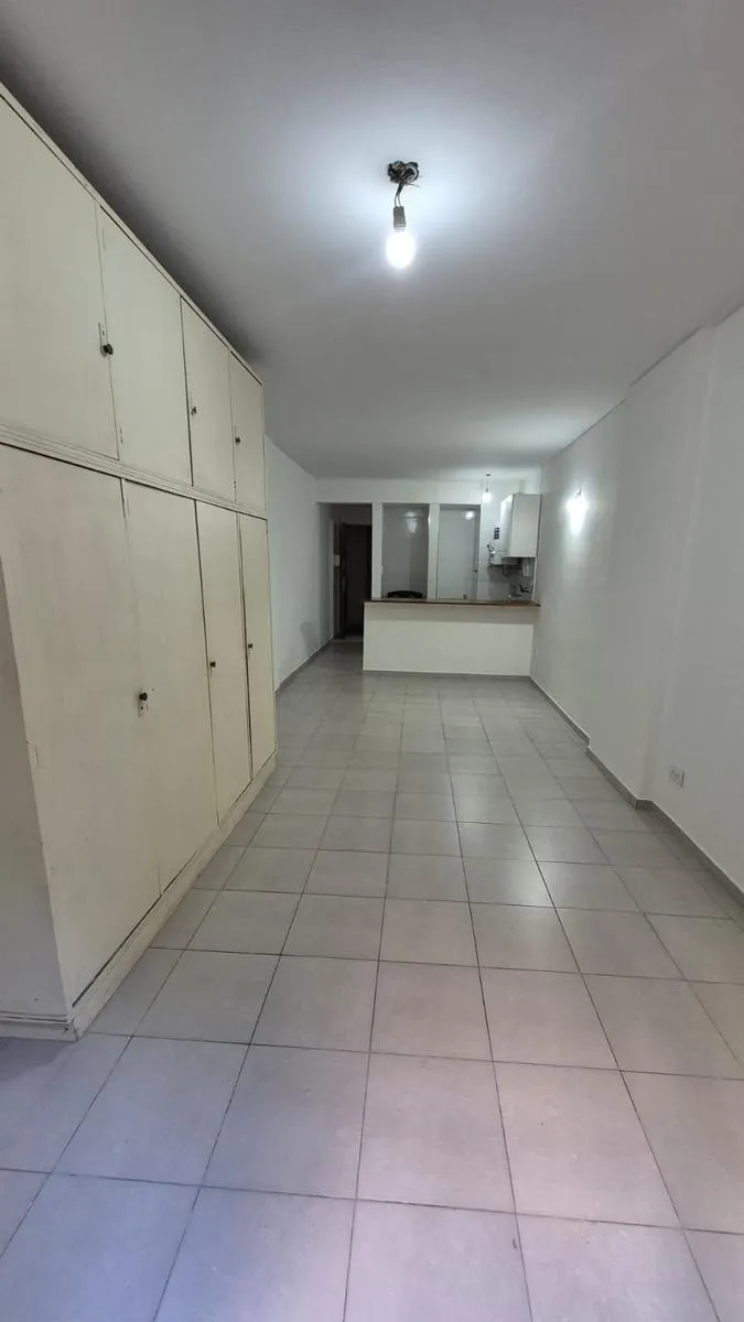 Departamento en 3 de Febrero al 731
