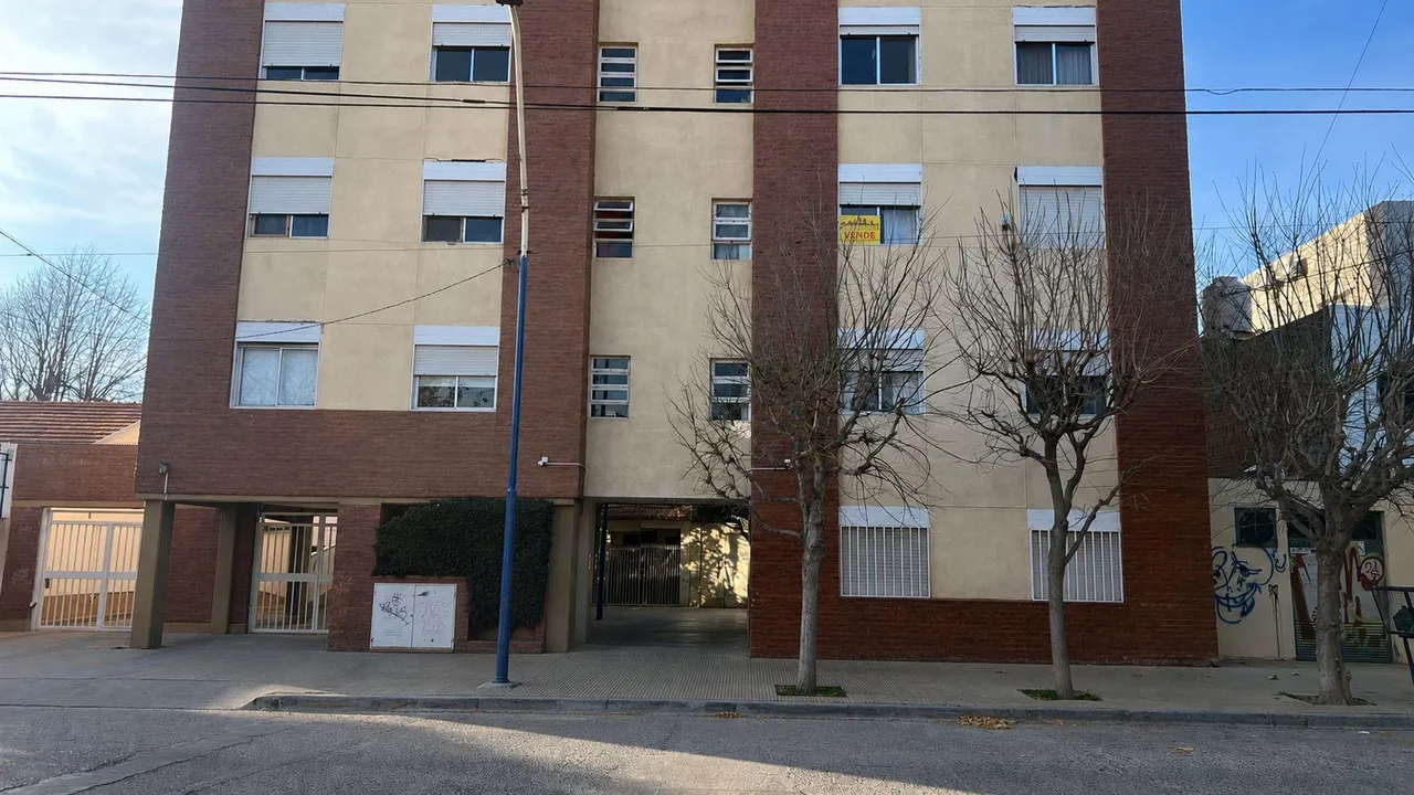 Departamento en Moreno al 1000
