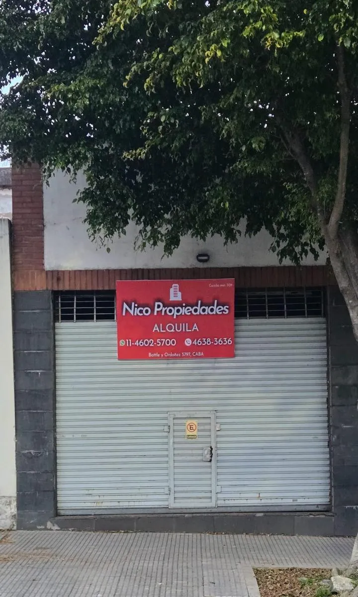 Local Comercial en JOSE PABLO TORCUATO BATLLE Y ORDOÑEZ al 5700