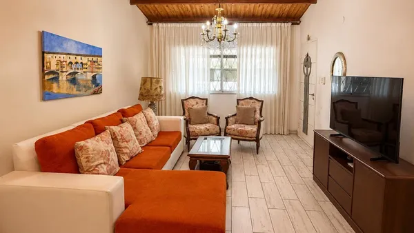 Casa en Sanchez de Loria al 100