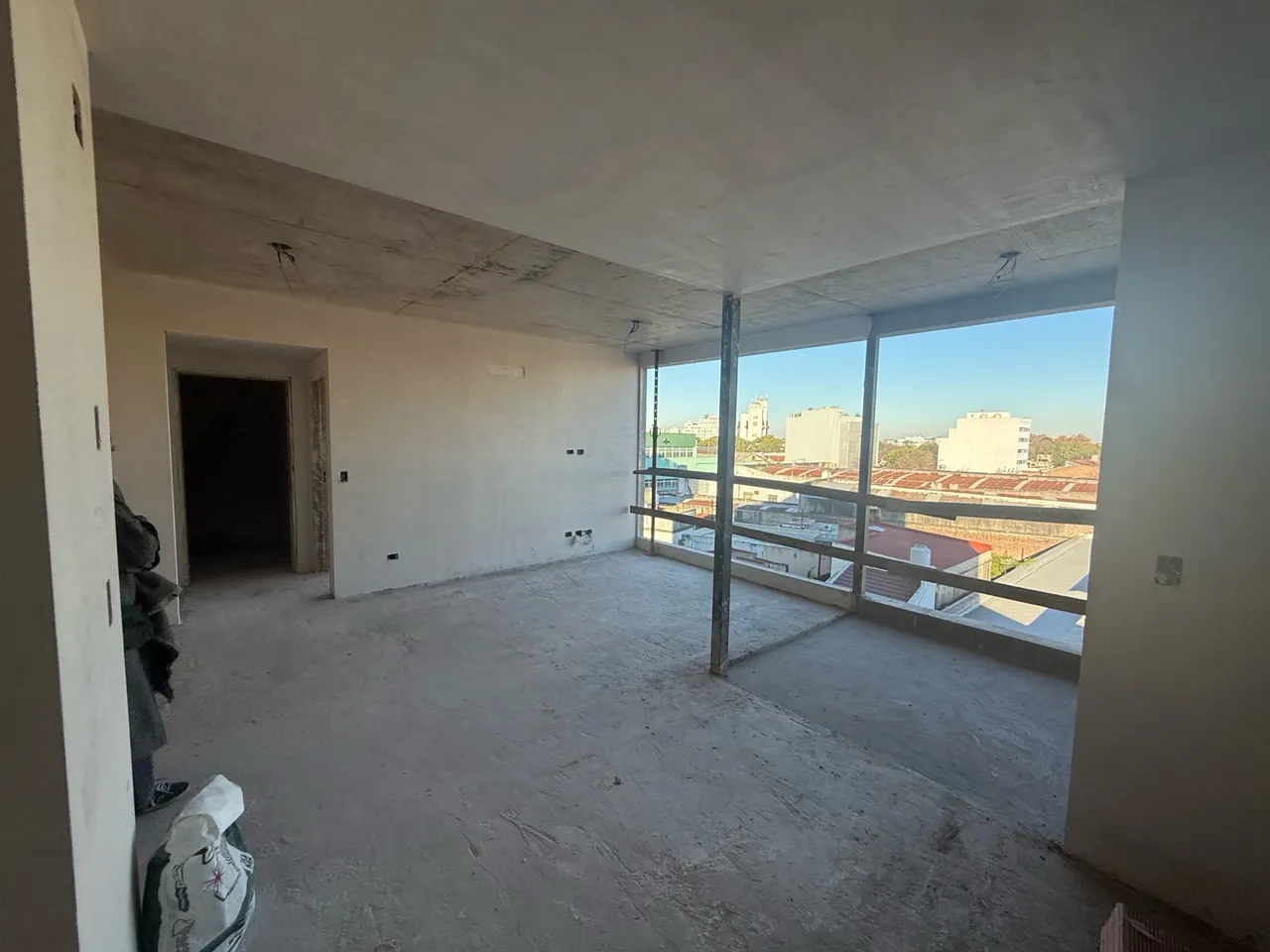 Departamento en Av caseros al 3400