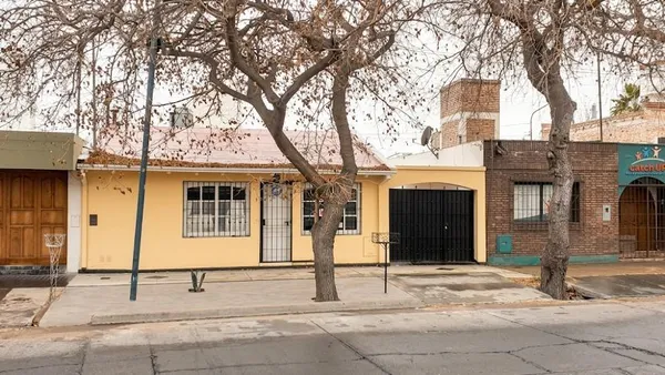 Casa en Aristobulo del valle 364Aristobulo del Valle n 364 Godoy Cruz Mendoza